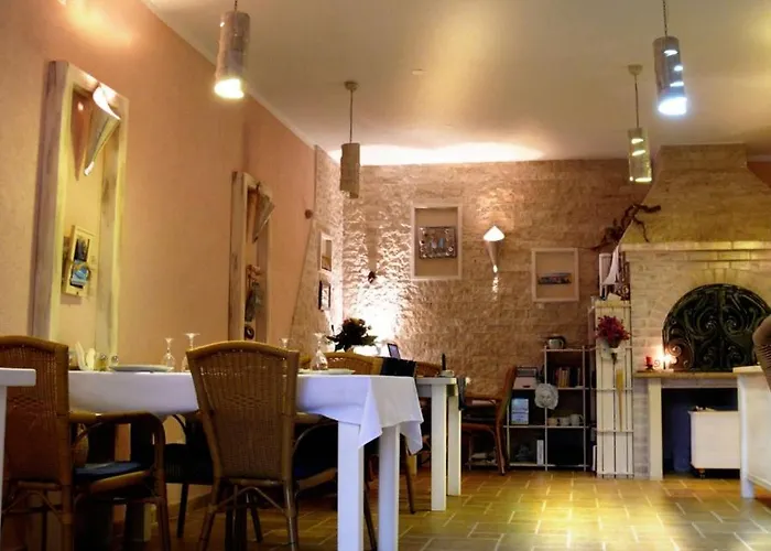 Appartement In With Seaview, Terrace, Air Condition, Wifi
