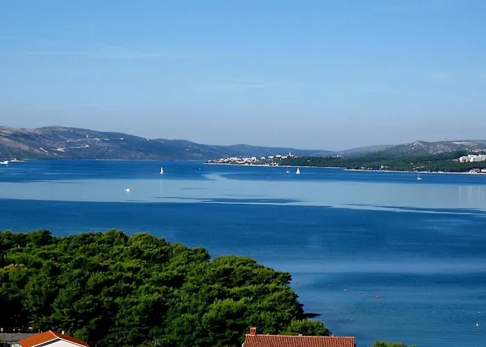 Appartement In With Seaview, Terrace, Air Condition, Wifi