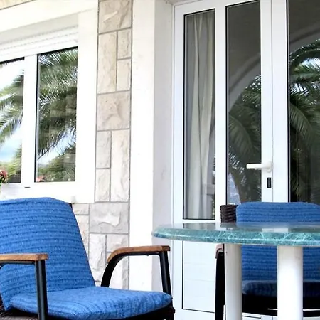 Apartman In With Seaview, Terrace, Air Condition, Wifi Trogir